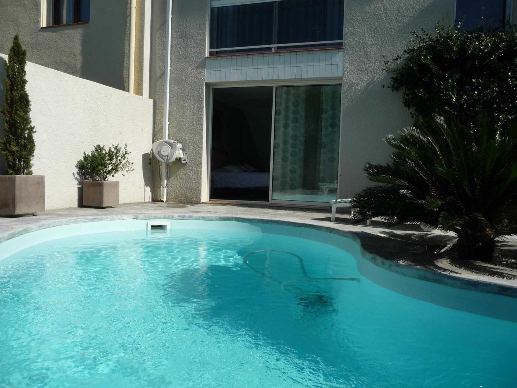 Tres Bel Appartement Perpignan Exterior photo